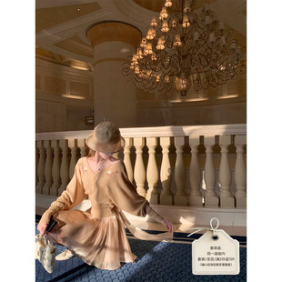 SourceWithU嘉芙列拉千金风3色绵羊毛刺绣蝴蝶结针织衫光感纱半裙