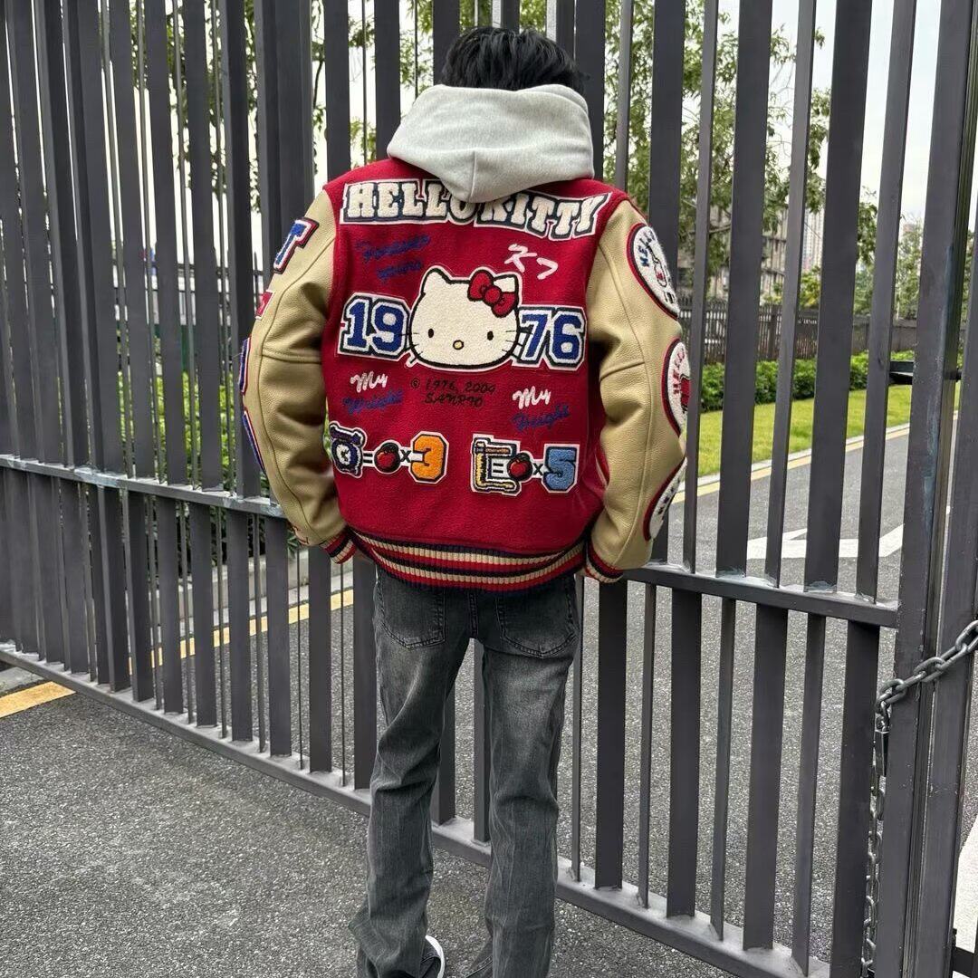 萧毅出品HelloKitty猫棒球服Cleanfit风格修身立领vibe风外套男女