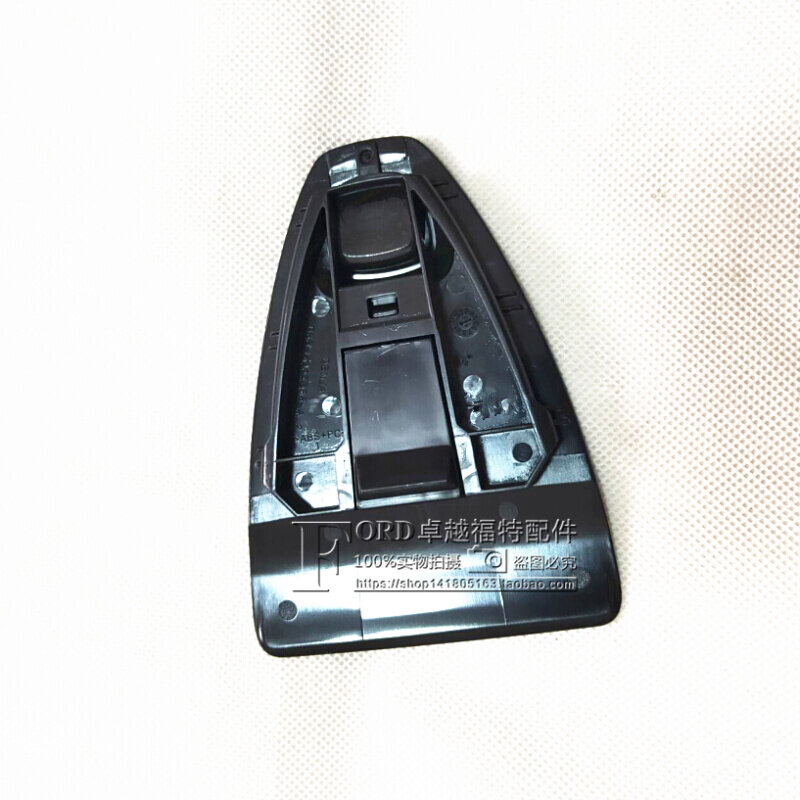 适用于福睿斯仪表台手机支架盖板USB AUX接口盖子中间小盖板底座