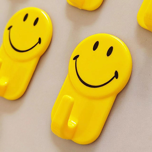 卡通可爱创意笑脸挂钩免打孔收纳