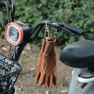 户外手套夹子挂扣新款轻便式塑料防丢夹挂扣劳保工具用品野营玩火