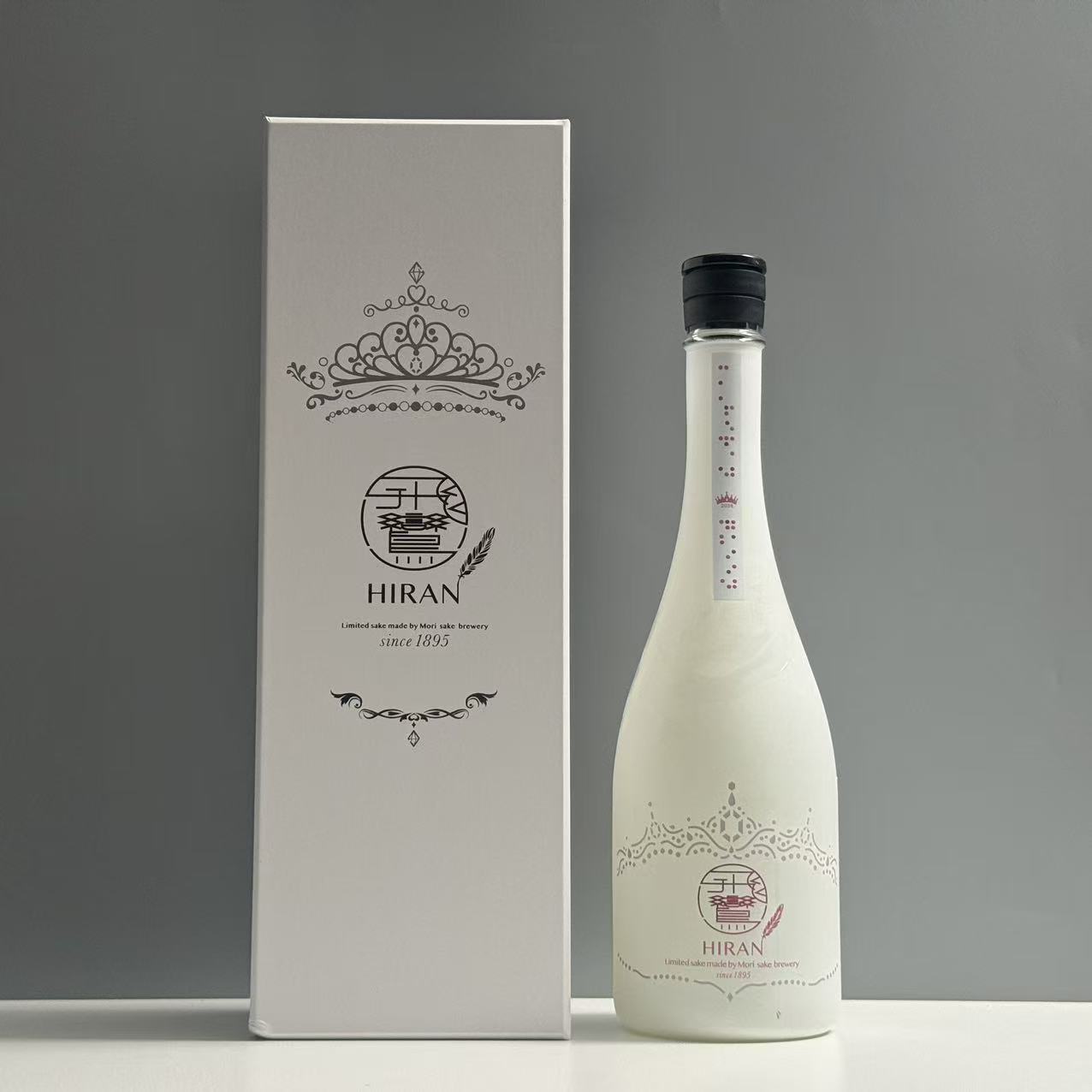 日本清酒媲美新政X-Type 飞鸾 女王至尊纯米大吟酿礼盒装720ml图片