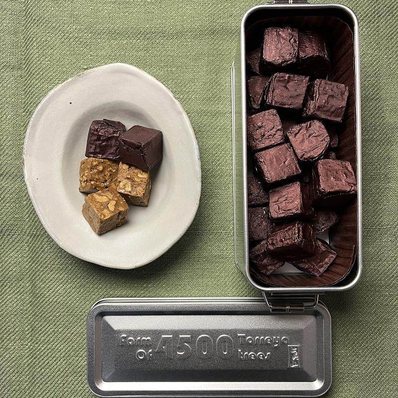 上英山 &middot; 山核桃盐糖铁罐装 160g/320g