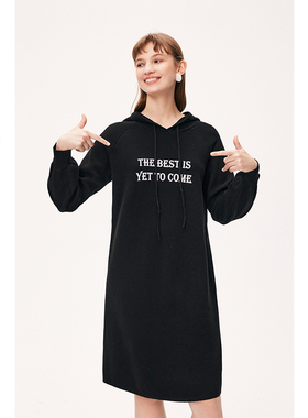 【反季折扣】诗凡黎黑色连帽针织连衣裙春秋女伊芙丽outlets店