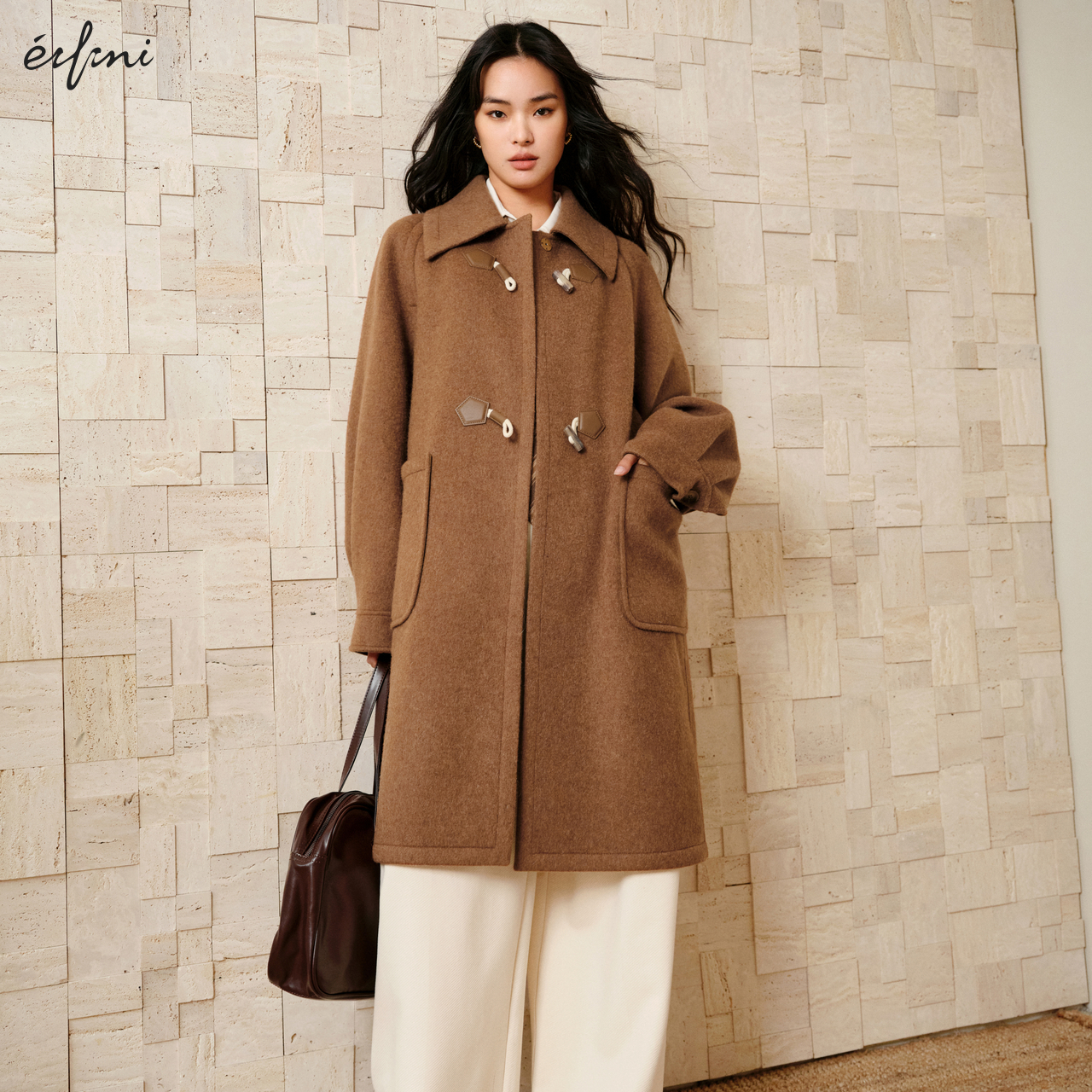 伊芙丽红棕色精致装饰扣细节中长款双面呢大衣女2023秋装新款毛呢