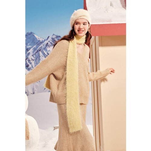 诗凡黎羊驼毛羊毛针织套头衫中长鱼尾半身裙套装伊芙丽outlets店