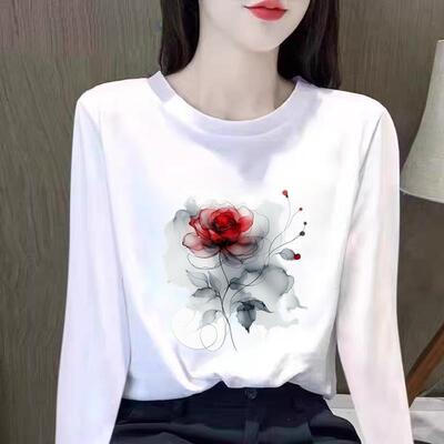 花朵甜美外穿印花圆领打底衫