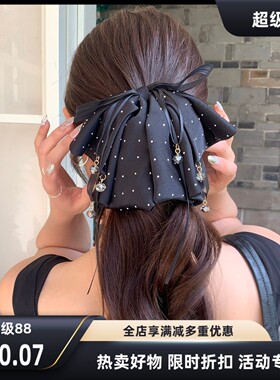 缎面烫钻蝶结飘带鲨鱼夹新款