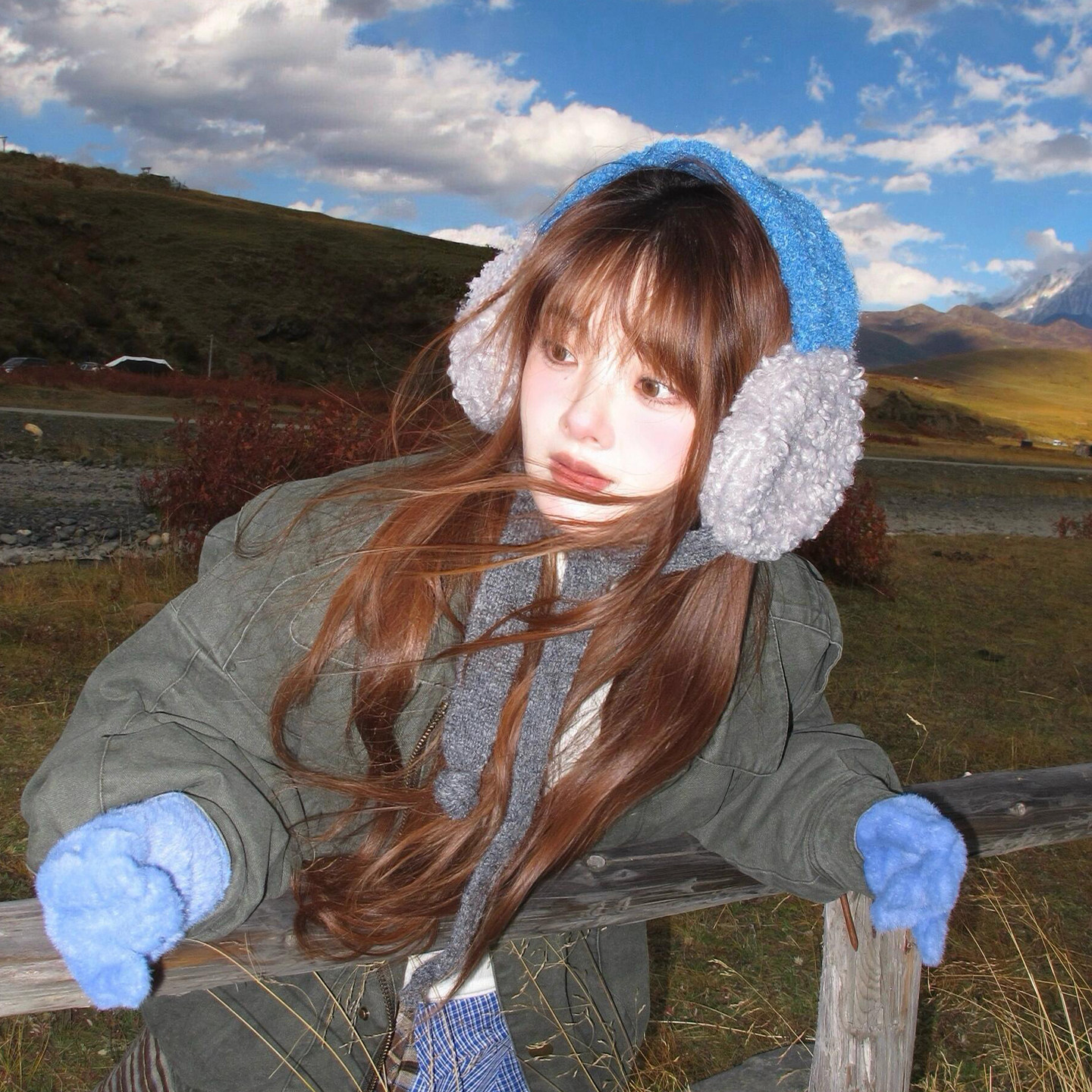 蓝色羊羔毛绑带针织耳罩女