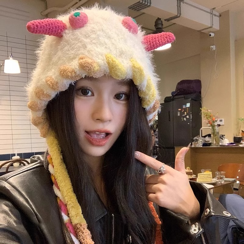 可爱小怪兽辫子毛绒毛线帽子女秋冬保暖百搭针织帽保暖护耳雷锋帽