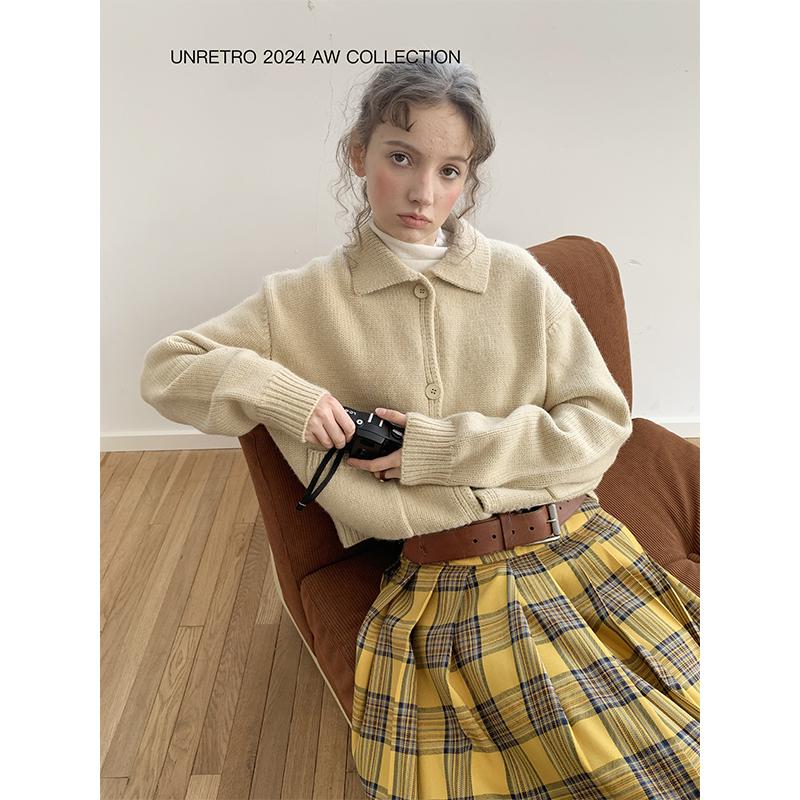 UNRETRO法式复古翻领开衫毛衣