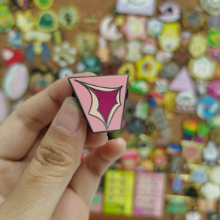 个性胸针创意复古四边形别针百搭包包ins潮书包金属徽章小饰品