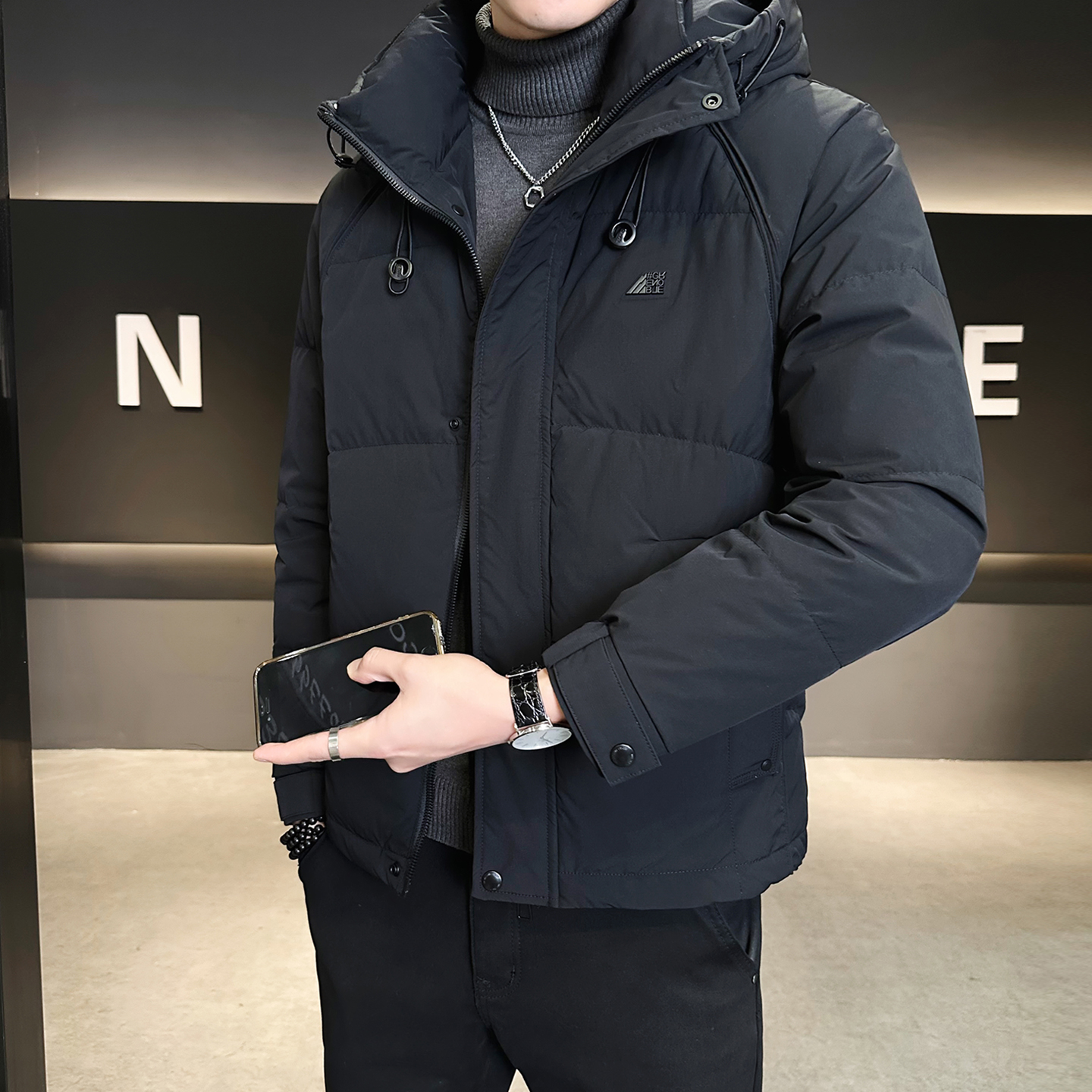 短款轻薄羽绒服男冬季2025新款连帽加厚防寒服保暖羽绒外套男爆款