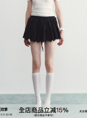SPEAR YOUTH“未闻花名”定染黑色半身裙镂空绣花荷叶边短裙裙子