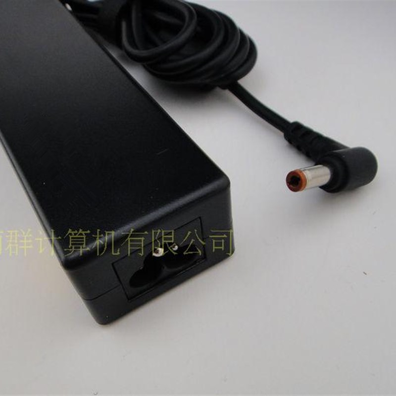 适用笔记本适配充电器Y4