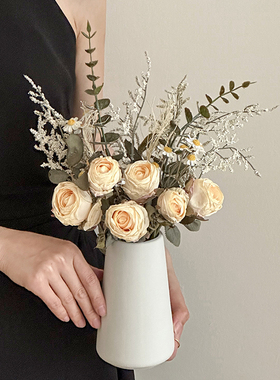 ins风玫瑰花假花仿真花摆设花束餐桌花摆花装饰花仿生花花艺摆件
