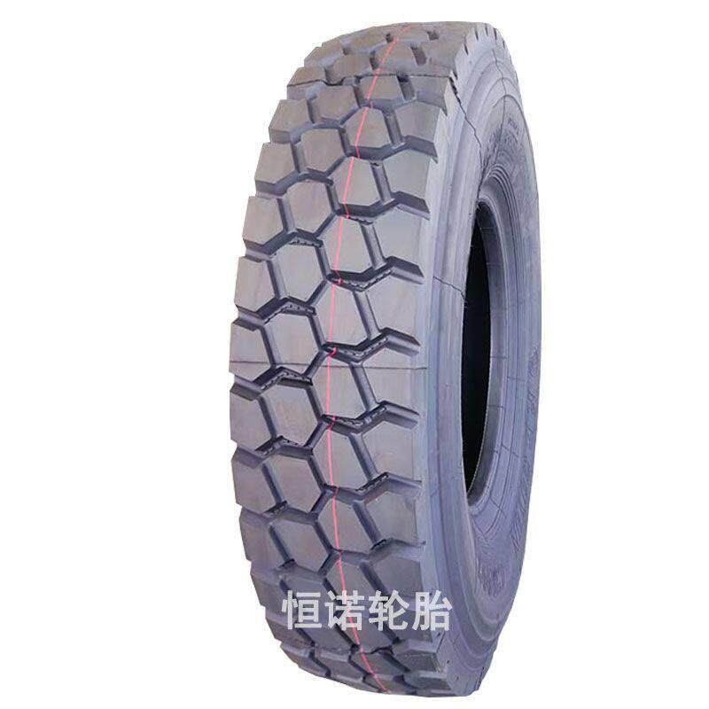 1000R201100R201200R20全钢丝载重卡车轮胎CM997新足球花纹