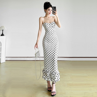 SylCue 辣妹风纯欲波点印花紧身显瘦吊带连衣裙百搭包臀长裙 法式