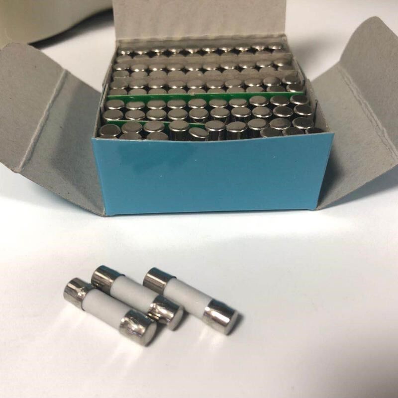 5x20陶瓷5*25 6*30保险丝管250V熔断器1/2/3/4/5/8/10/12/15/30A