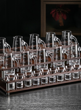 家用白酒杯架摆件创意分酒器竹木制托架子专用酒具收纳打孔展示架