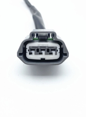 日产天籁2.3 3.5 230JK 350JM 高压包 点火线圈插头 3线 03-07款