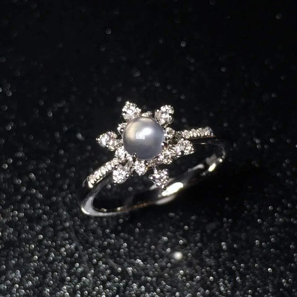 日韩新款高贵百搭款冰种玉髓蛋面翡翠S925纯银镶钻雪花款戒指女式