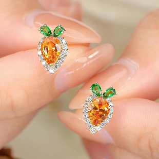 童趣｜小白兔 可爱软萌果蔬S925银首饰 胡萝卜芬达石耳钉戒指套装