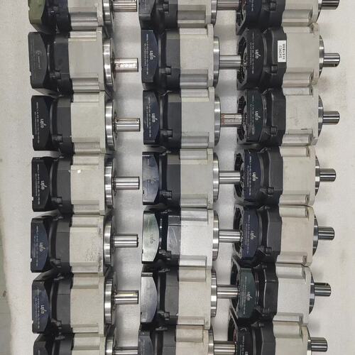 90-M690L1-10-P2-S2-19-40-70-90-M690L2-5-P2-S2-19-40-70-90-M6