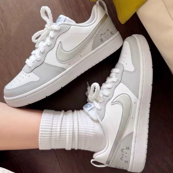 耐克 定制球鞋 Nike Court女鞋低帮板鞋白银白灰银正品高级感防滑