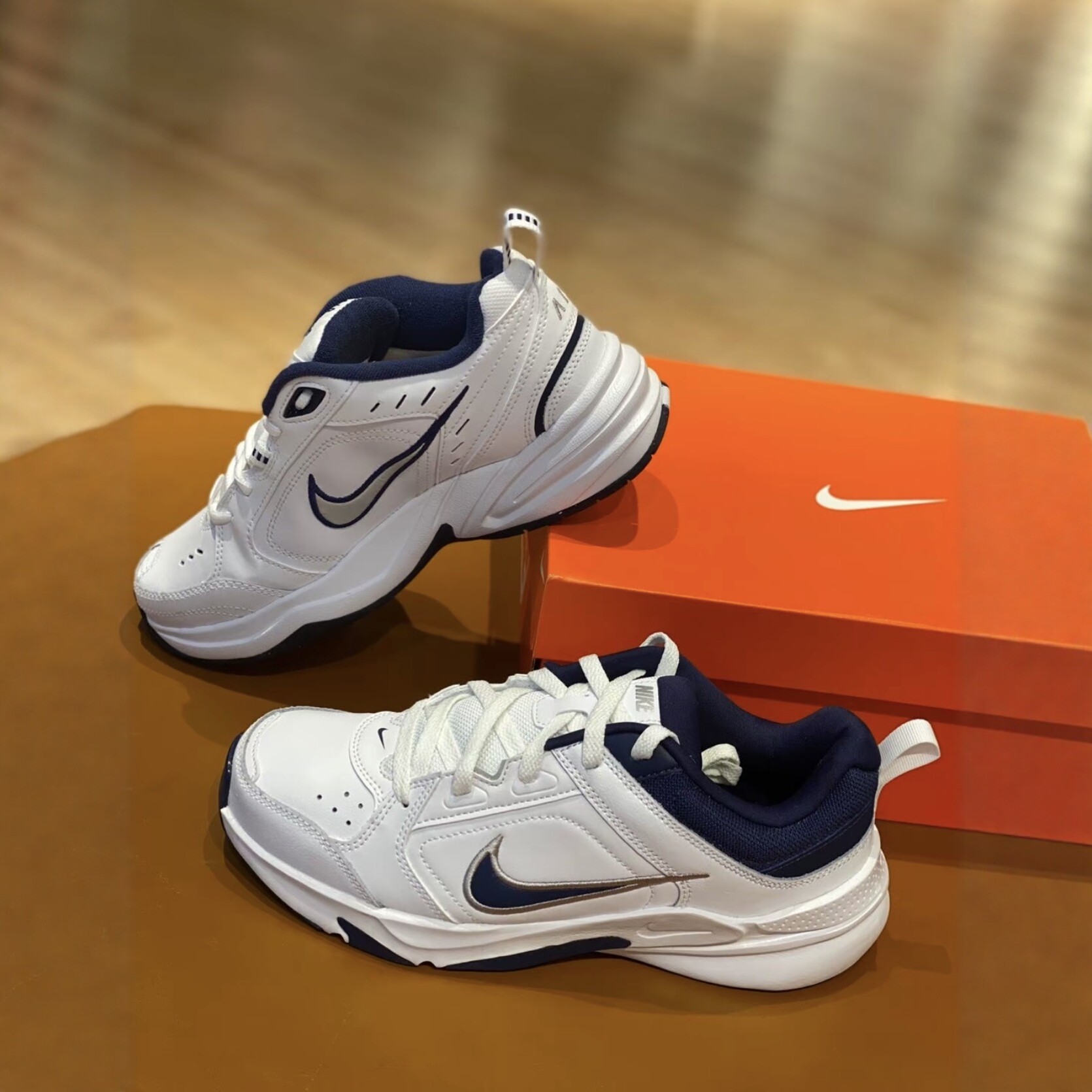 耐克Nike DefyAll Day秋冬男子低帮轻便透气缓震跑步鞋DJ1196-100