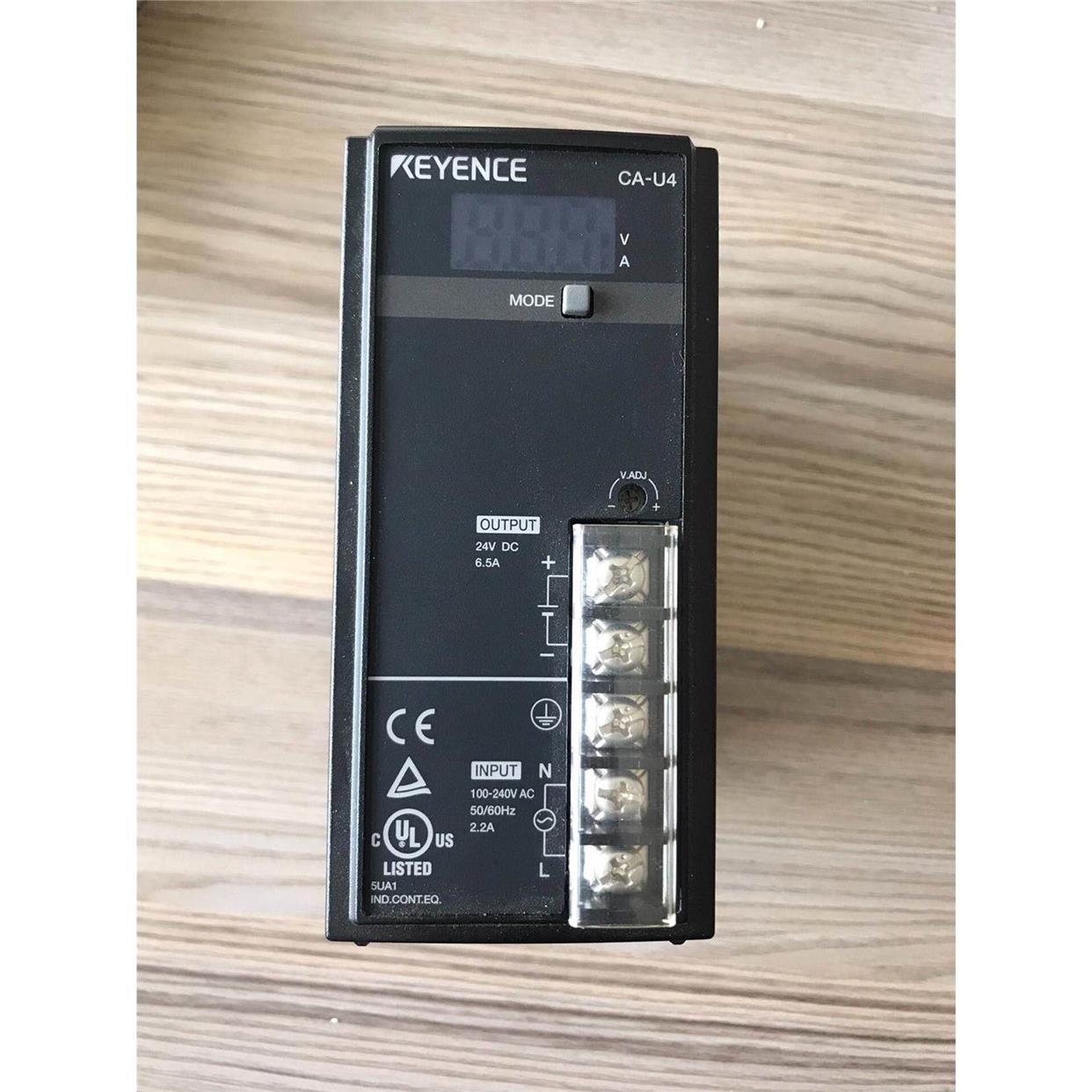 基恩士CA-U4 开关电源，输入220v，输出24DC，6.