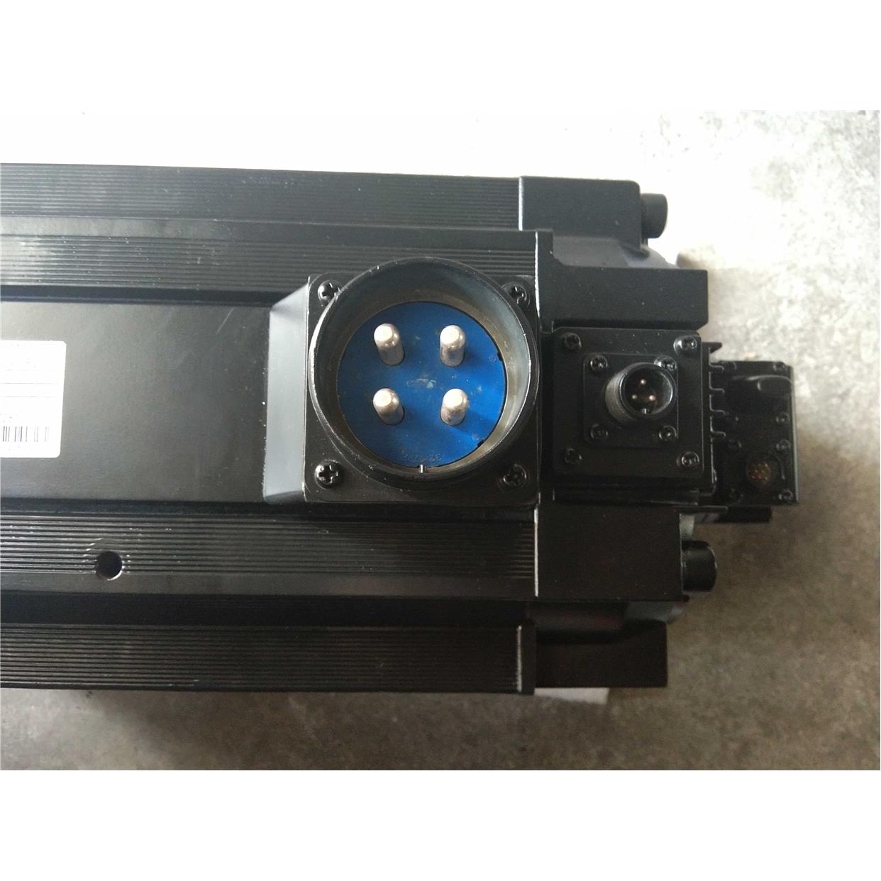 SGMRS-75A2A-YR21安川伺服 全新原装 质保一年 特价现货 询价