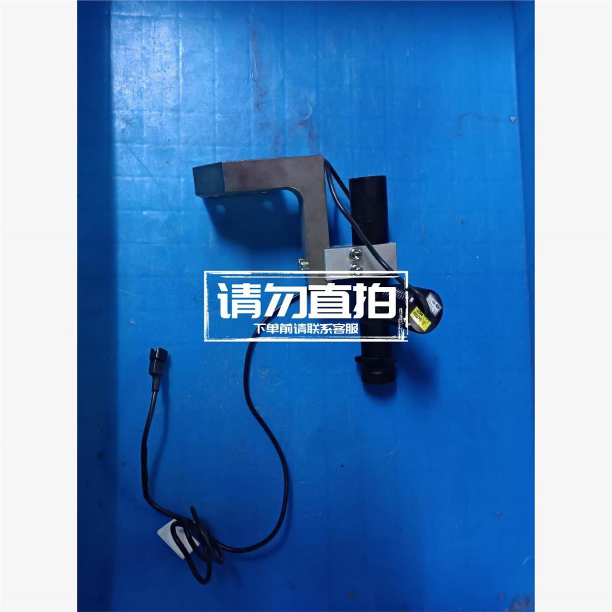 议价进口设备拆机的IHV-1.7B镜头，成色如图，实物图的，卖出.
