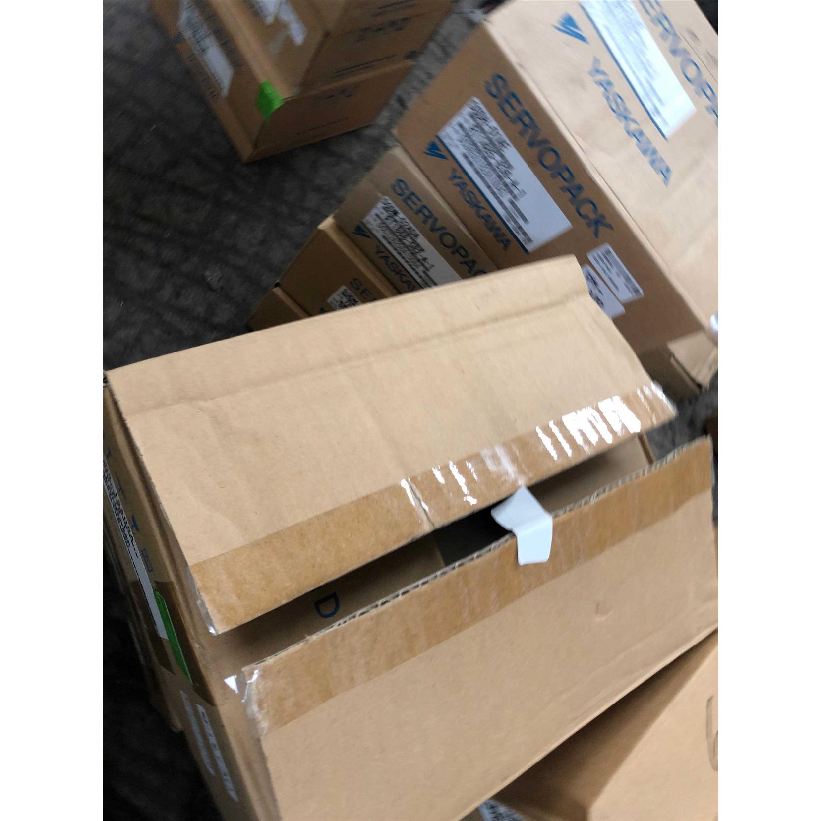 安川驱动器、SGDH-08AE/04AE、02AE/01AE/A5AE/A3AE、全新、询价