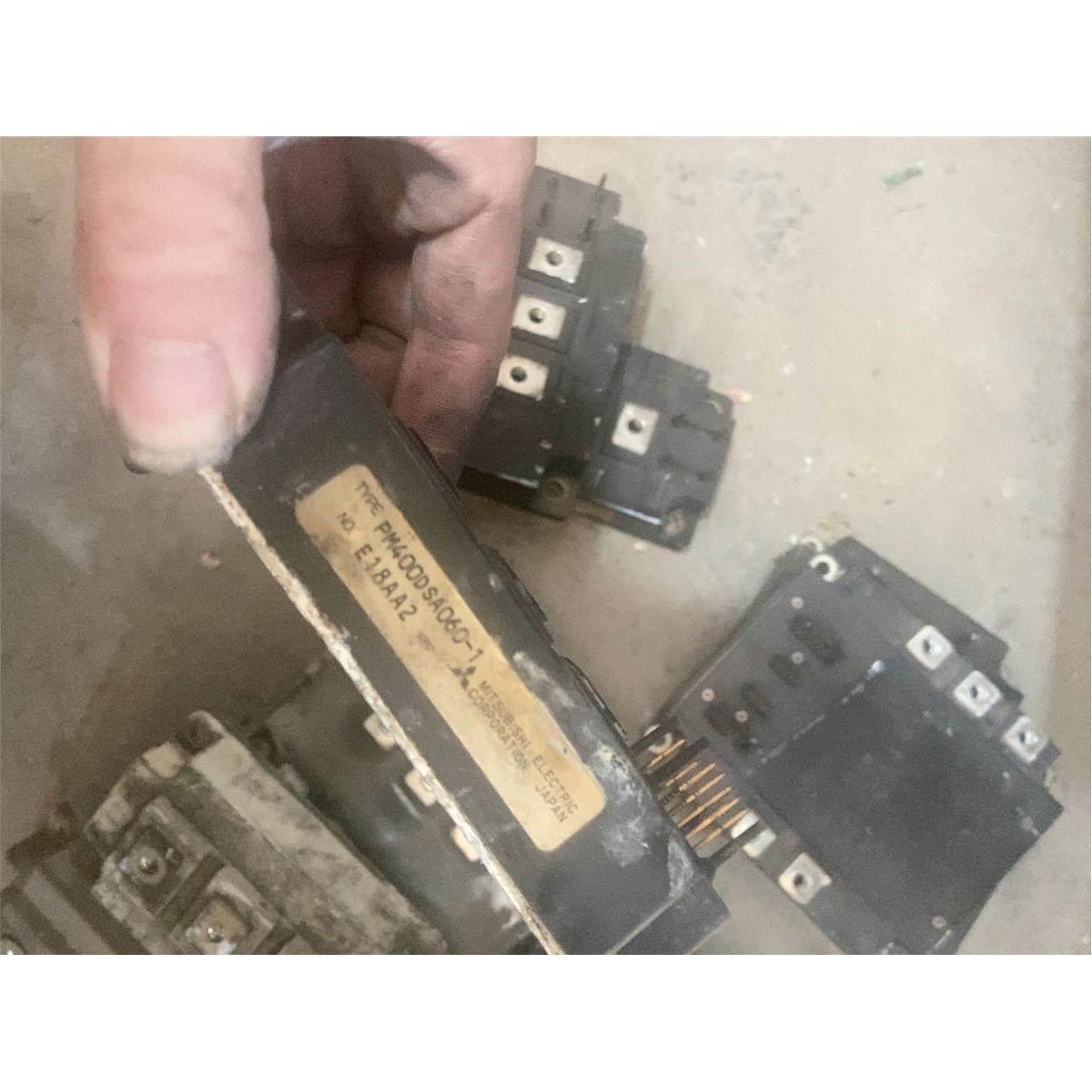 pm400dsa060-1 原装拆机外观不错