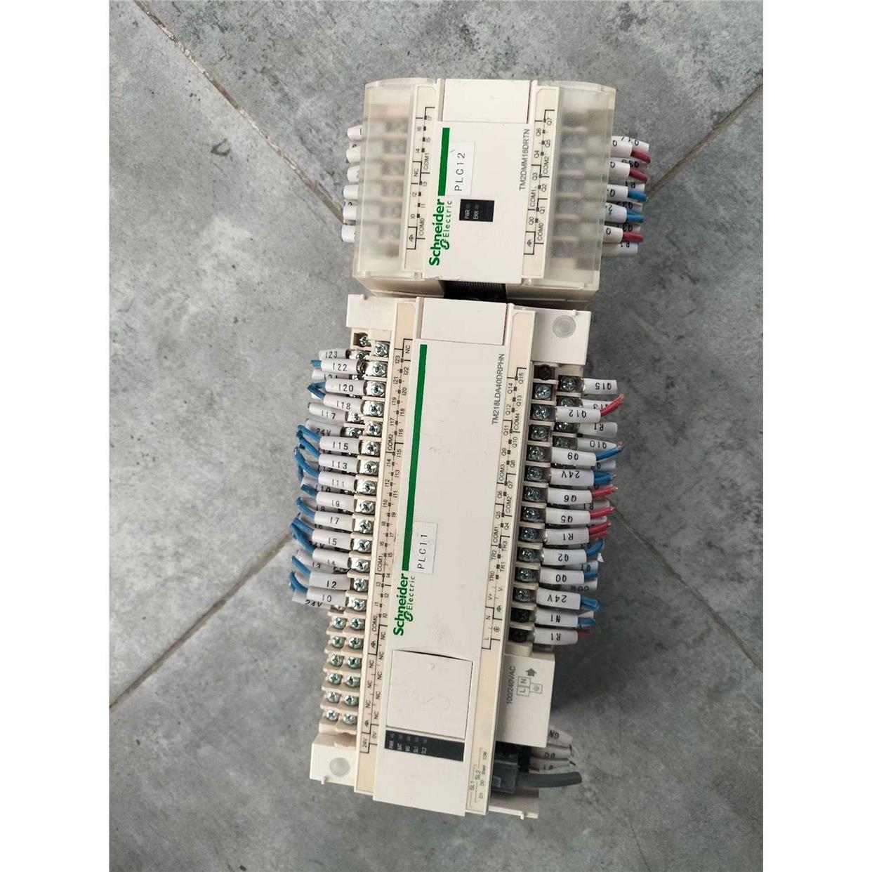 施耐德TM218LDA40DRPHN,TM2DMM16DRT