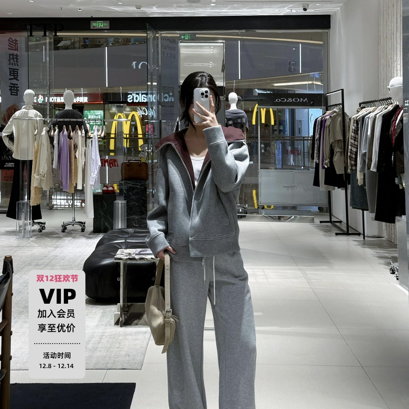 轻暖空气棉立领连帽轻运动风