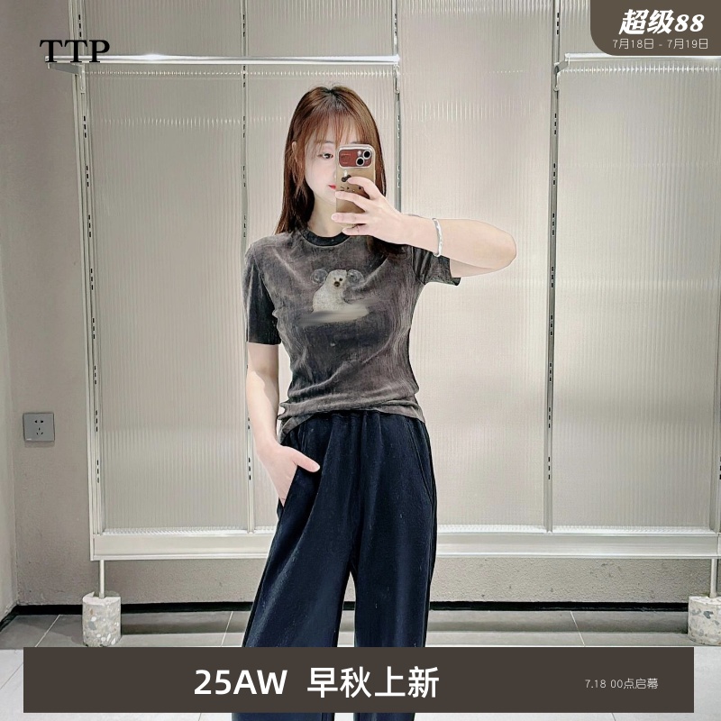 新品植绒狗狗印花T恤女