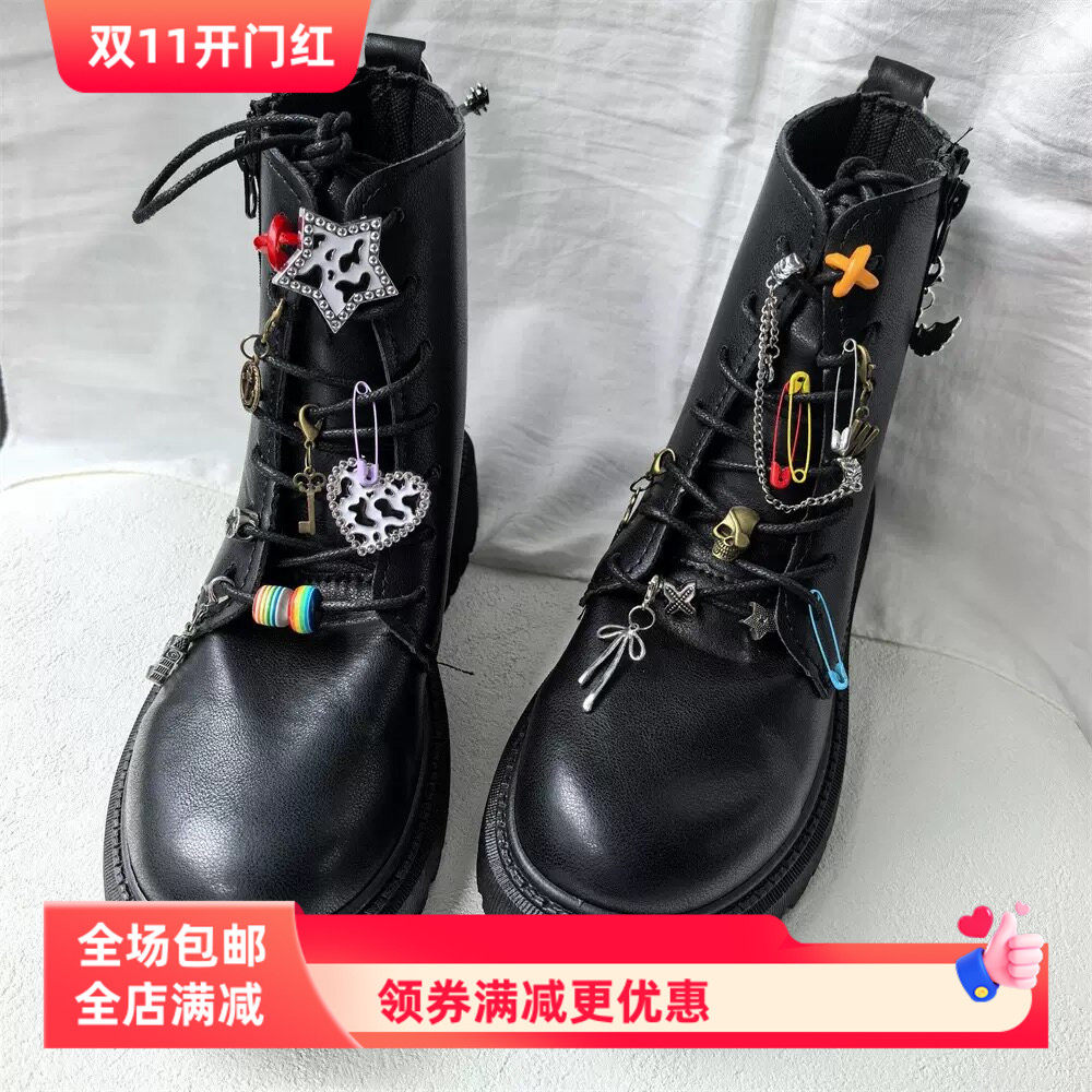 新款吉他马丁靴鞋花高级感金属朋克鞋子配饰机车鞋后跟装饰鞋扣链