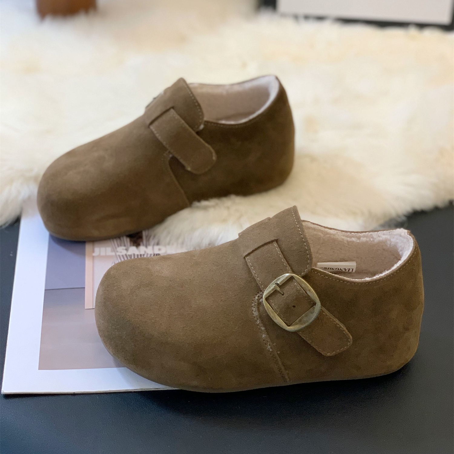 韩系加绒内增高复古绒面勃肯鞋女