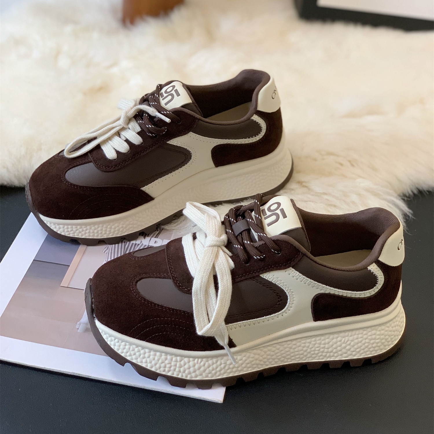 韩版小众复古磨砂显脚小休闲鞋那边2025秋冬新款超火双鞋带阿甘鞋