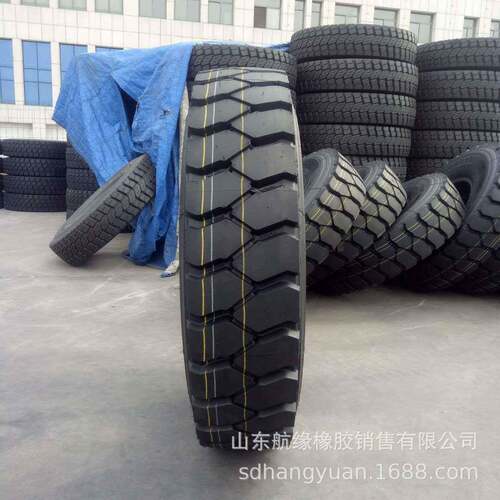 耐磨重载1000R201200R20轮胎大载车卡车货车用钢丝胎1100-20厂家