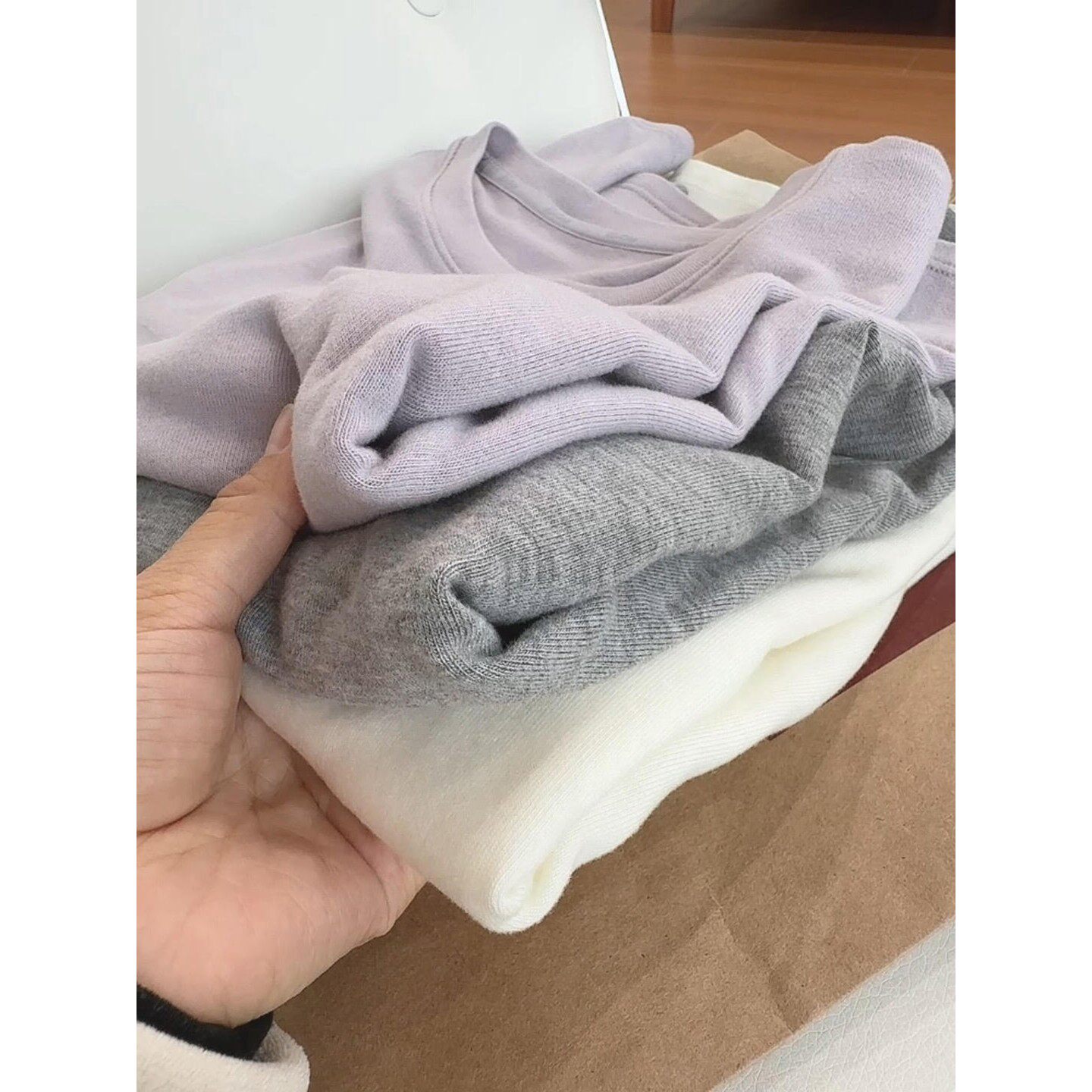 洋气法式气质纯色磨毛打底衫女士秋冬季软糯长袖圆领t恤内搭1211h