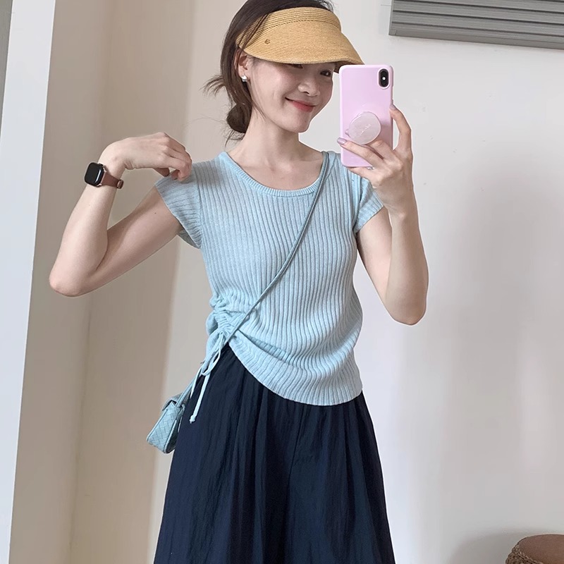 蓝色针织短袖T恤女2025新款夏日韩系chic别致小衫设计感收腰上衣