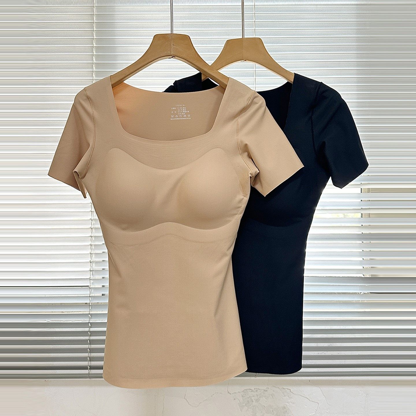 2025年爆款加绒保暖背心带胸垫内搭免穿文胸立体小抽条短袖肌底衣