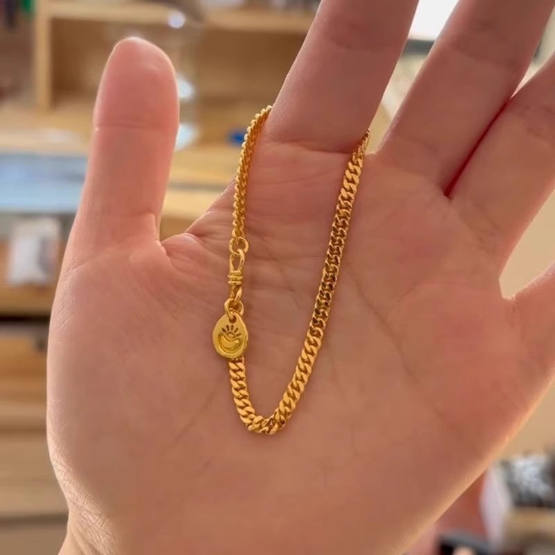 金色古巴金元宝吊牌手链女生轻奢图片
