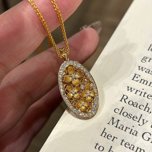 新中式花窗吊坠项链女款2025新款