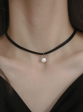 仿珍珠颈链2025新款爆款choker锁骨链脖颈项圈短款黑色小众设计感