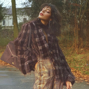 Fun Cool绒面麂皮小众设计师高级感双层拉链手提包 and