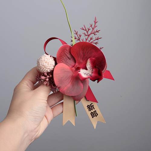 粉色蝴蝶兰森系小清新胸花